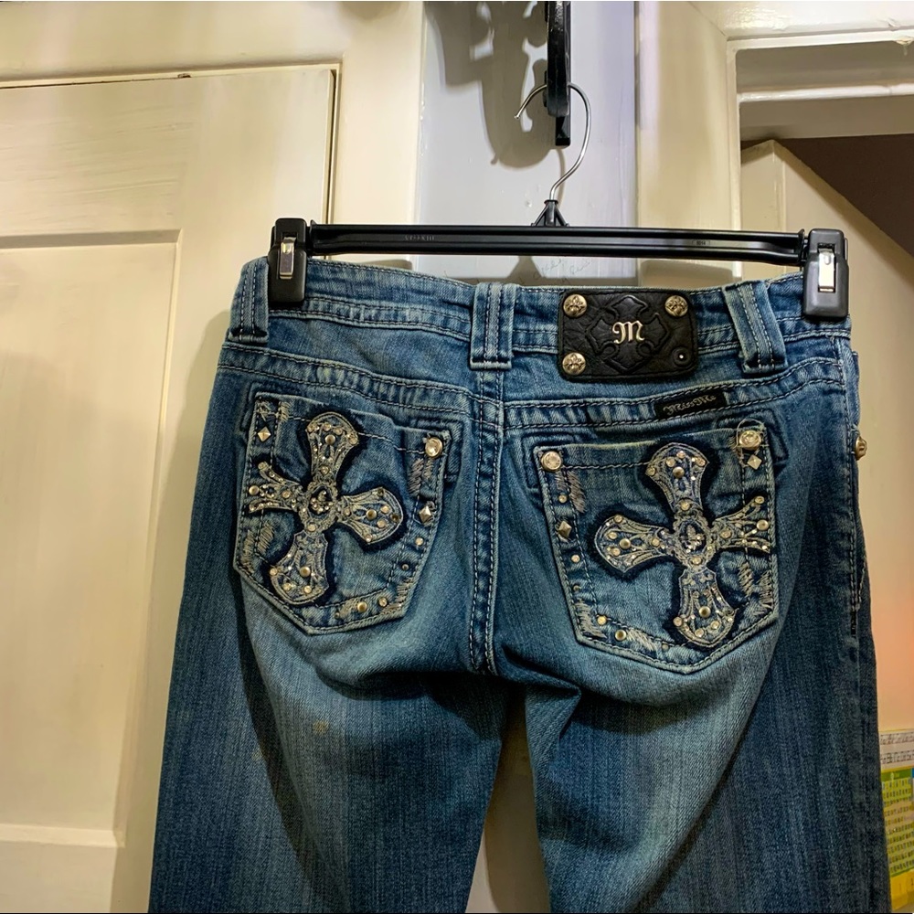 EUC Miss Me Brand Rhinestone Skinny Jeans sz25